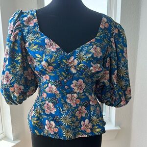Boohoo floral puff sleeve top US 8